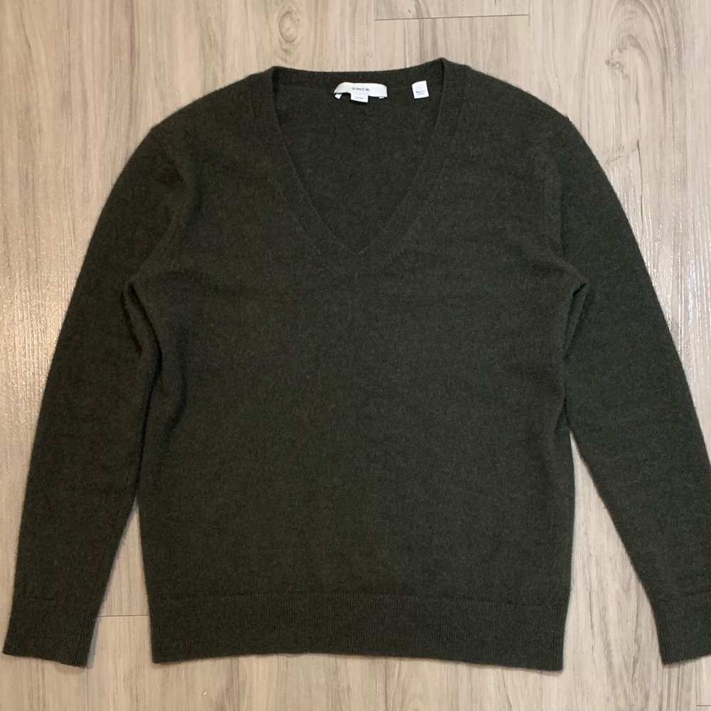 Vince Olive Brown 100% Cashmere V Neck Sweater